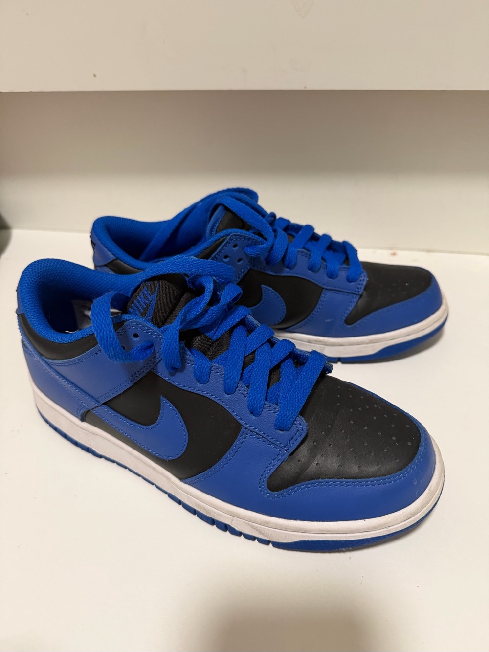 Nike Kids Royal Blue and Black Low-Top Sneakers